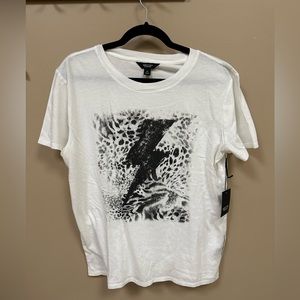 Simply Vera Wang T-Shirt, size medium, NWT